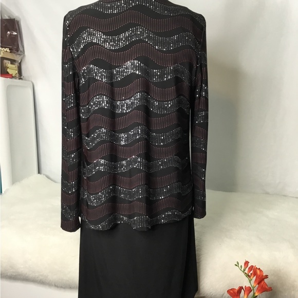 Lovely R&K special occasion dress size 10P - Picture 3 of 6